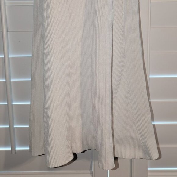 Slate & Willow Ivory Knit Ribbed Midi Knee Length Hourglass Flare Sweater Dress - Picture 8 of 11